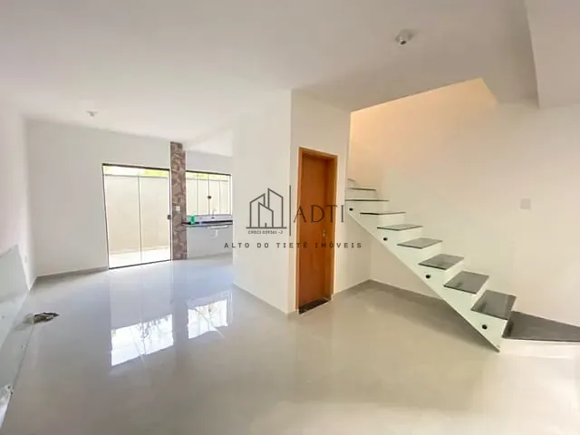 Casa 3 quartos e 1 banheiro, à venda, no bairro Vila Suissa em Mogi das Cruzes