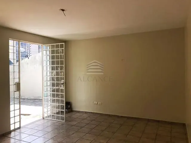 Casa com 460m² 3 quartos e 2 banheiros, à venda, no bairro Planalto Ininga em Teresina