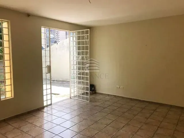 Casa com 460m² 3 quartos e 2 banheiros, à venda, no bairro Planalto Ininga em Teresina