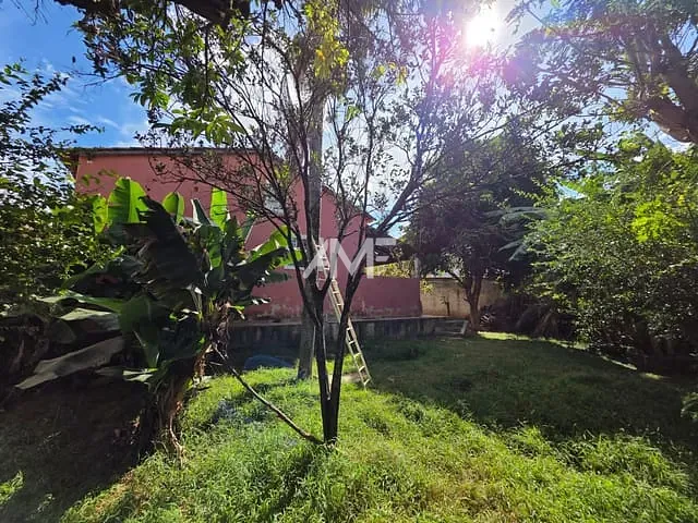 Casa com 678m² 4 quartos e 2 banheiros, à venda, no bairro Setor Habitacional Vicente Pires - Trecho 3 em Brasília