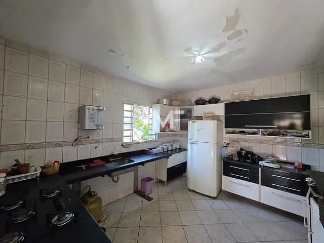 Casa com 678m² 4 quartos e 2 banheiros, à venda, no bairro Setor Habitacional Vicente Pires - Trecho 3 em Brasília