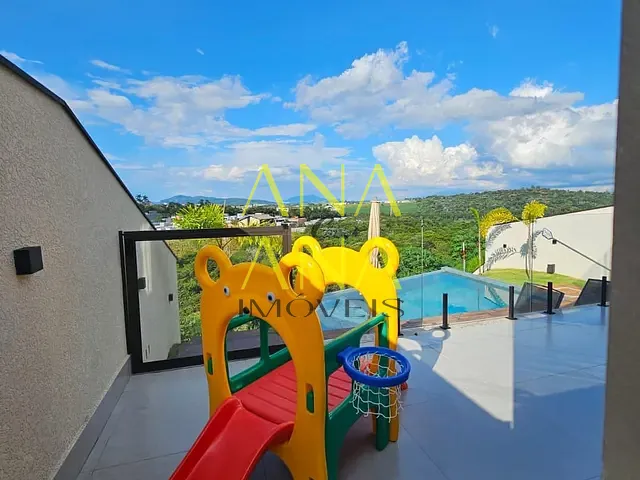 Casa com 435m² 4 quartos e 4 banheiros, à venda, no bairro Condomínio Residencial Euroville II em Bragança Paulista
