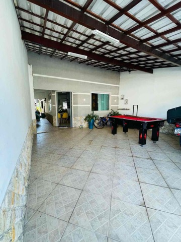 Casa com 180m² 2 quartos e 2 banheiros, à venda, no bairro Parque Jóquei Club em Campos dos Goytacazes