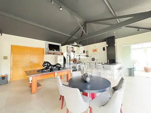 Casa 2 quartos e 4 banheiros, para alugar, no bairro QUINTAS DA LAGOA em Sarzedo