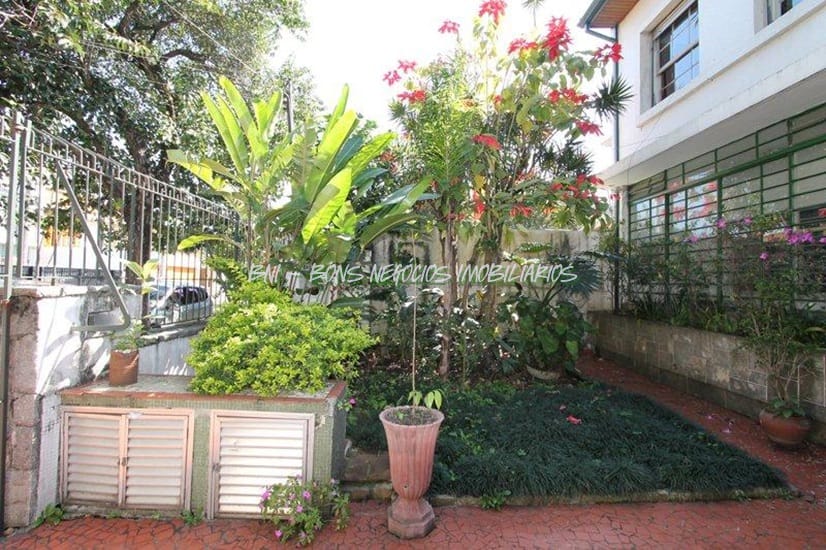 Casa, 4 quartos, 295 m² - Foto 2