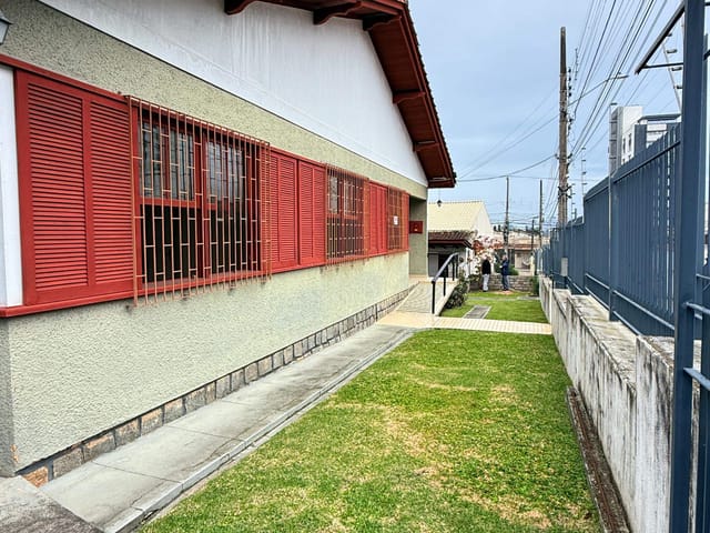 Casa com 306m² 3 quartos e 1 banheiro, à venda, no bairro Saco dos Limões em Florianópolis