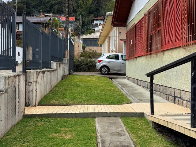 Casa com 306m² 3 quartos e 1 banheiro, à venda, no bairro Saco dos Limões em Florianópolis
