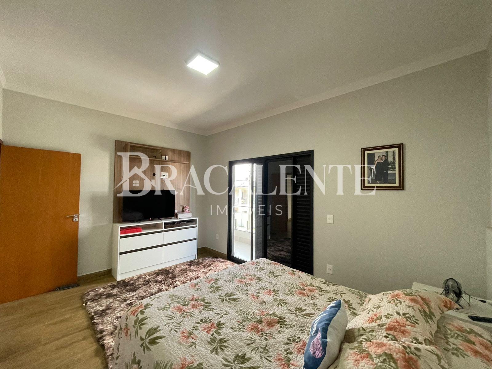 Casa à venda com 2 quartos, 286m² - Foto 6