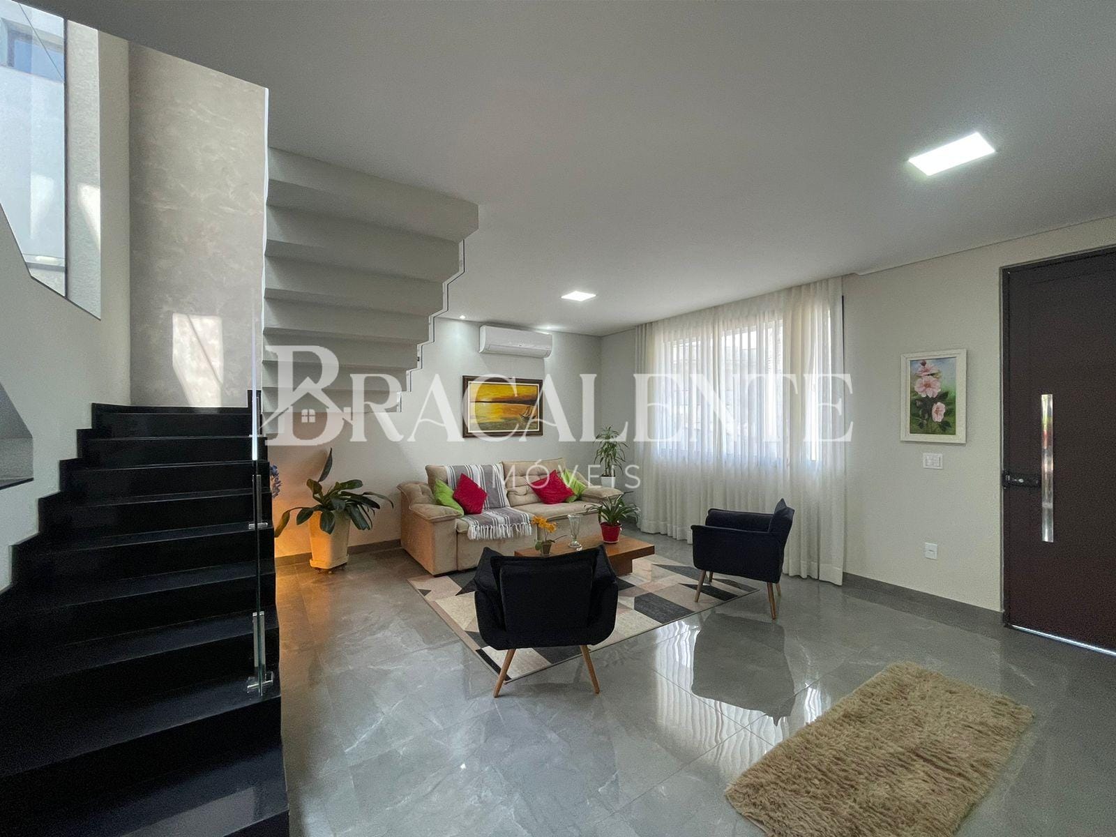 Casa à venda com 2 quartos, 286m² - Foto 3