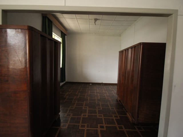 Casa com 658m² 3 quartos e 4 banheiros, à venda, no bairro Centro em Ponta Grossa