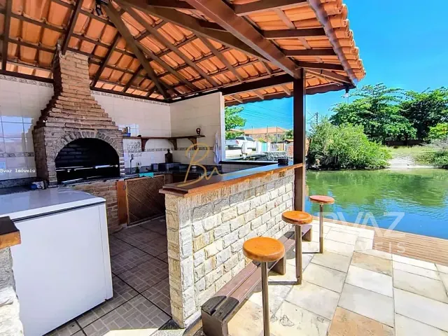 Casa com 69m² 2 quartos e 1 banheiro, à venda, no bairro Ogiva em Cabo Frio