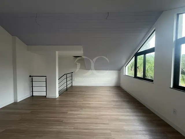 Casa com 167m² 3 quartos e 3 banheiros, à venda, no bairro Campeche em Florianópolis