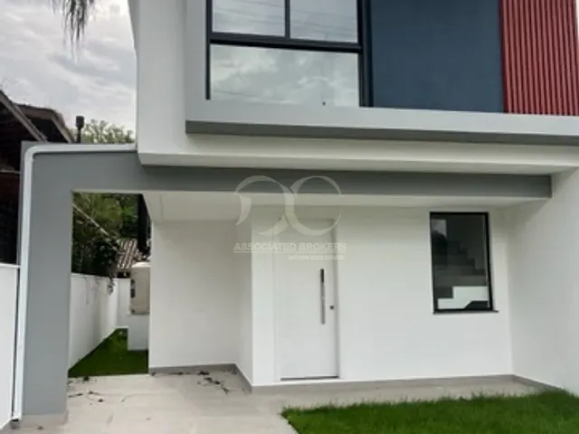 Casa com 167m² 3 quartos e 3 banheiros, à venda, no bairro Campeche em Florianópolis