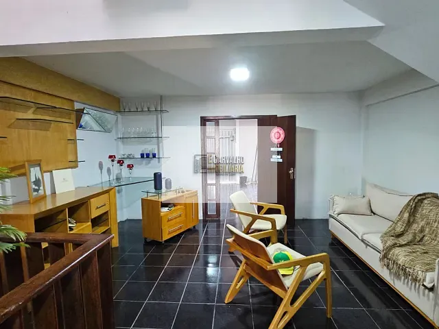 Casa 4 quartos e 6 banheiros, à venda, no bairro Conquista em Ilhéus