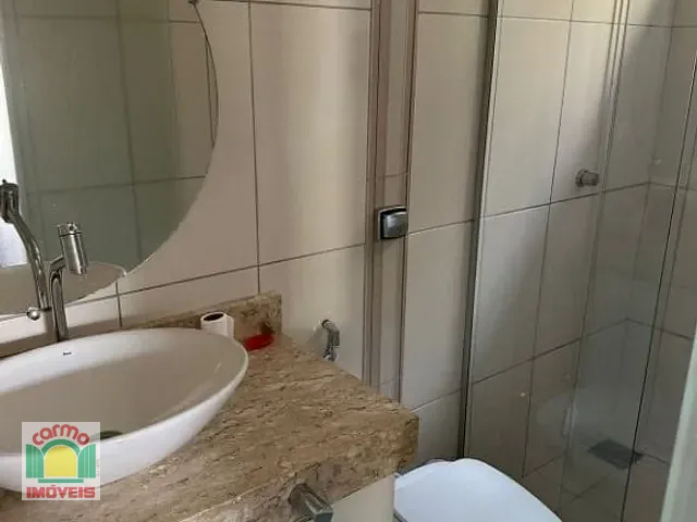 Casa com 300m² 3 quartos e 3 banheiros, à venda, no bairro Jardim Ana Paula em Anápolis