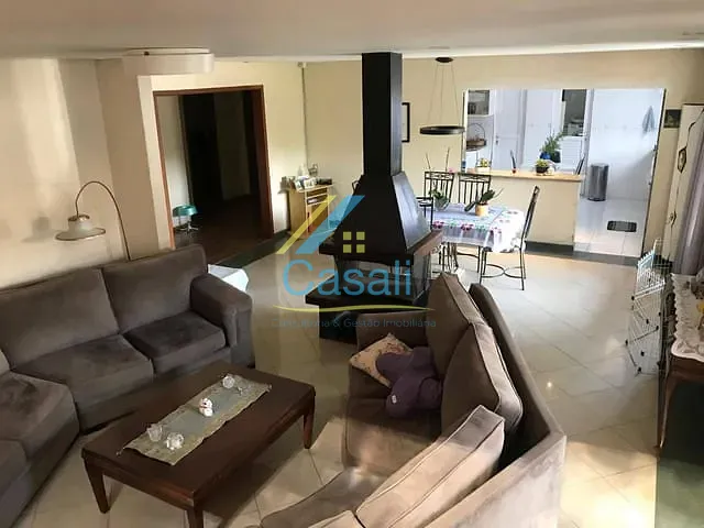 Casa 5 quartos e 3 banheiros, à venda, no bairro Jardim Villaça em São Roque