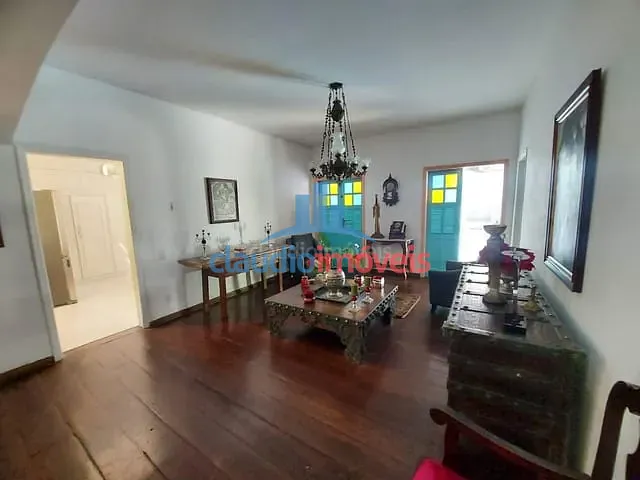 Casa 4 quartos e 2 banheiros, à venda, no bairro Santa Rosa em Barra Mansa