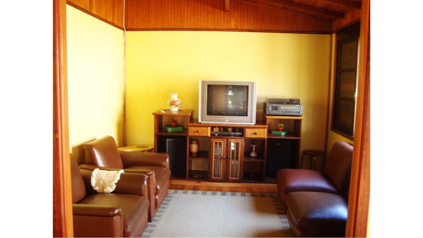 Casa à venda 2 Quartos, 1 Suite, 2 Vagas, 177M², Não informado, Cesário Lange - SP