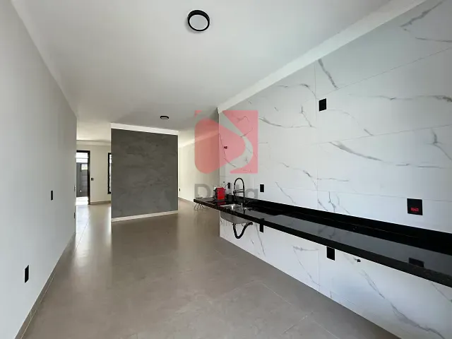 Casa 3 quartos e 3 banheiros, à venda, no bairro Jardim Kanebo em Pirassununga