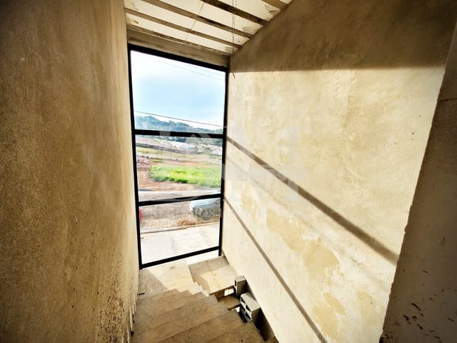 Sobrado com 519m² 3 quartos e 1 banheiro, à venda, no bairro Jardim Europa em Jaguariaíva