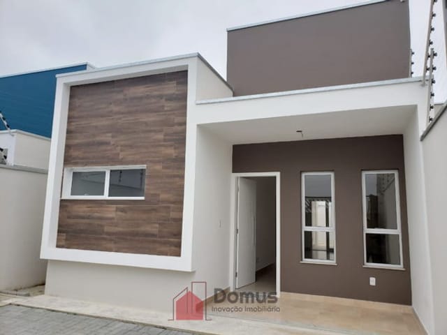 Casa com 175m², à venda, no bairro Loteamento Residencial e Comercial Flamboyant em Pindamonhangaba