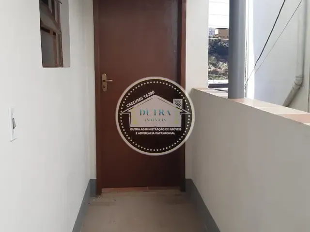 Casa 2 quartos e 1 banheiro, para alugar, no bairro Progresso em Juiz de Fora