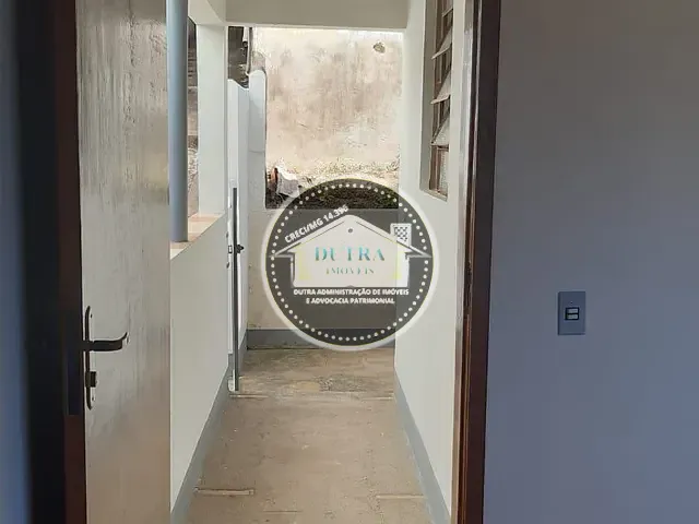 Casa 2 quartos e 1 banheiro, para alugar, no bairro Progresso em Juiz de Fora