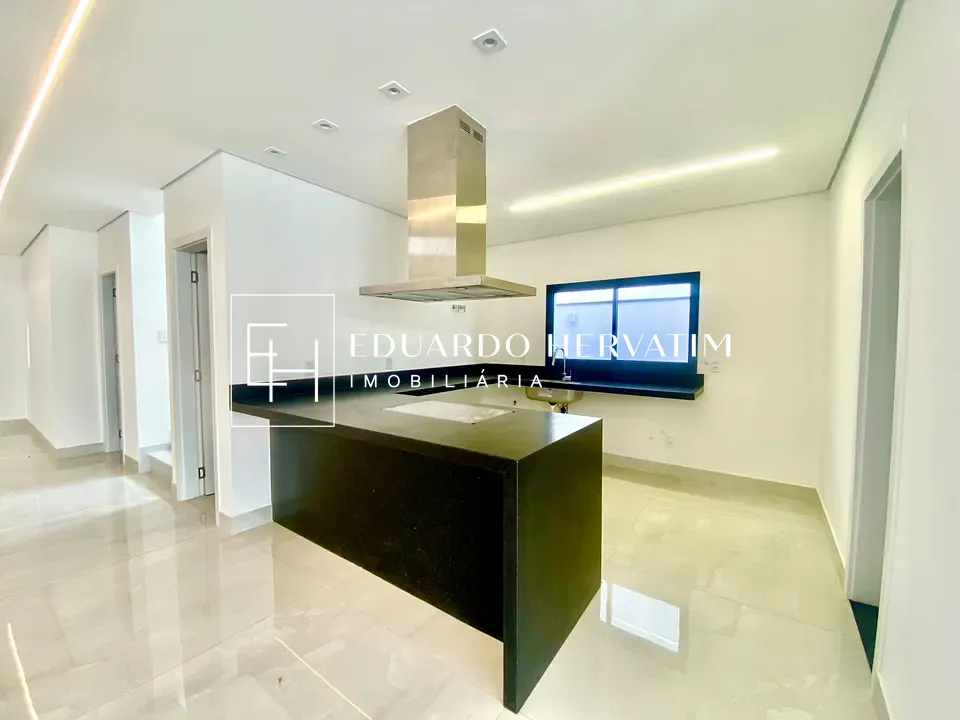 Casa, 3 quartos, 279 m² - Foto 4