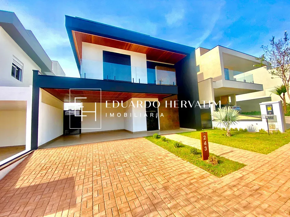 Casa, 3 quartos, 279 m² - Foto 1