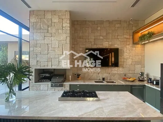 Casa com 723m² 4 quartos e 6 banheiros, à venda, no bairro Jardim Itália em Cuiabá
