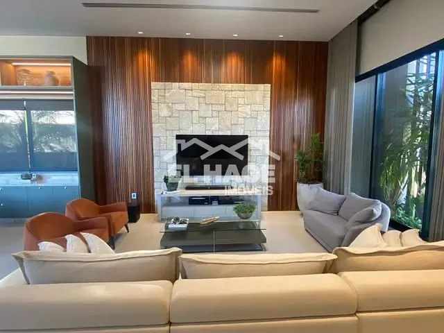Casa com 723m² 4 quartos e 6 banheiros, à venda, no bairro Jardim Itália em Cuiabá