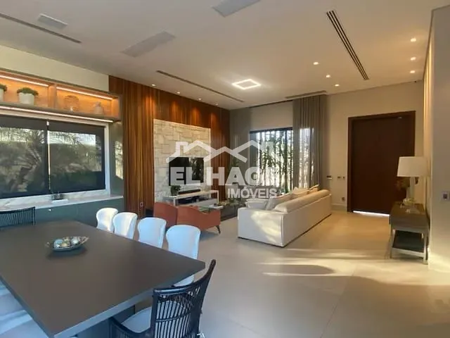 Casa com 723m² 4 quartos e 6 banheiros, à venda, no bairro Jardim Itália em Cuiabá