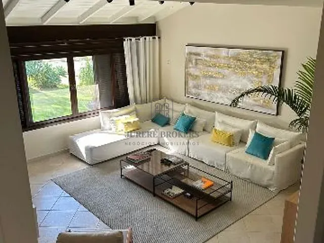 Casa 4 quartos e 4 banheiros, à venda, no bairro Jurerê Internacional em Florianópolis