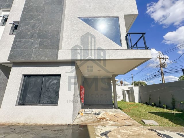 Casa com 217m² 3 quartos e 4 banheiros, à venda, no bairro Seminário em Curitiba