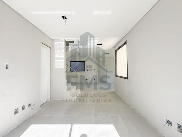Casa com 217m² 3 quartos e 4 banheiros, à venda, no bairro Seminário em Curitiba