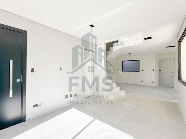 Casa com 217m² 3 quartos e 4 banheiros, à venda, no bairro Seminário em Curitiba