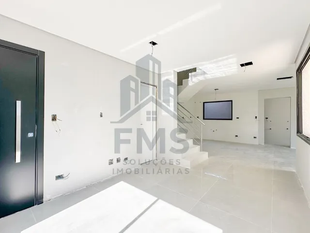 Casa com 217m² 3 quartos e 4 banheiros, à venda, no bairro Seminário em Curitiba