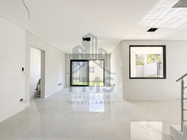 Casa com 217m² 3 quartos e 4 banheiros, à venda, no bairro Seminário em Curitiba