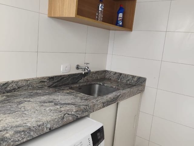 Casa com 450m² 3 quartos e 3 banheiros, à venda, no bairro Condomínio Residencial Colinas do Paratehy em São José dos Campos
