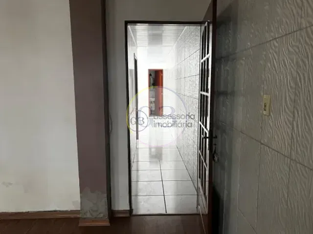 Casa 2 quartos e 2 banheiros, à venda, no bairro Areal em Pelotas