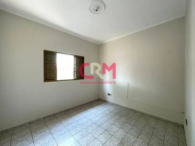 Casa com 200m² 2 quartos e 1 banheiro, à venda, no bairro Jardim Paraíso I em Taquaritinga