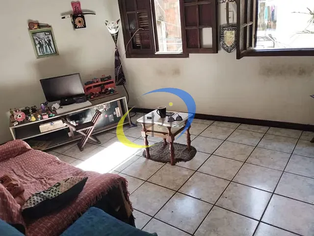 Casa com 100m² 2 quartos e 1 banheiro, à venda, no bairro Copacabana em Rio de Janeiro