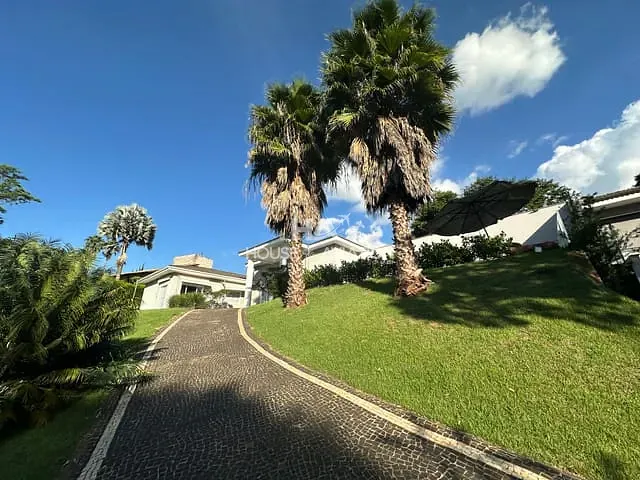 Casa com 1882m² 4 quartos e 6 banheiros, para alugar, no bairro Residencial Aldeia do Vale em Goiânia