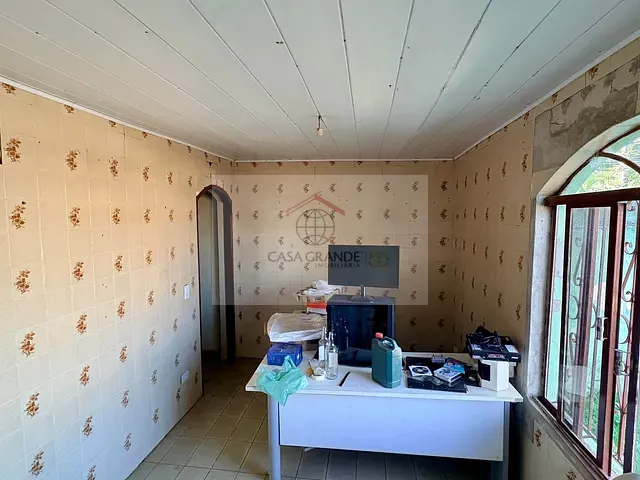 Casa com 325m² 2 quartos e 2 banheiros, à venda, no bairro Sn em Rolândia