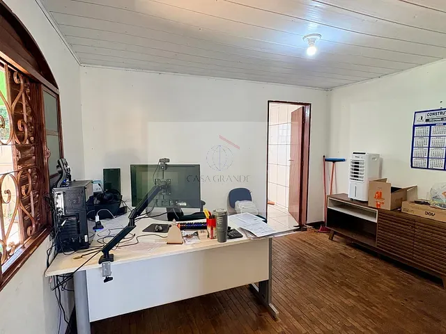 Casa com 325m² 2 quartos e 2 banheiros, à venda, no bairro Manoel Muller em Rolândia