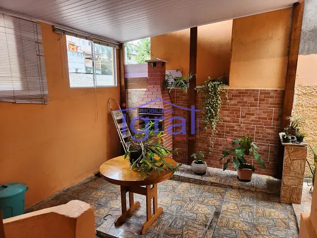 Casa 3 quartos e 1 banheiro, à venda, no bairro Jardim Oriental em São Paulo