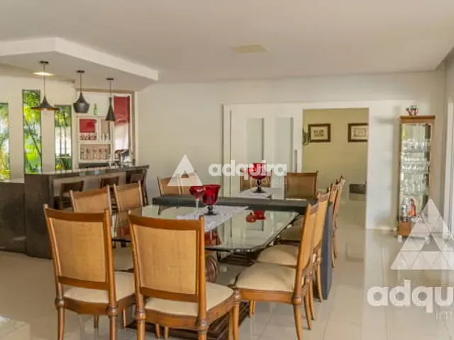 Casa com 1097m² 4 quartos e 4 banheiros, à venda, no bairro Boa Vista em Ponta Grossa