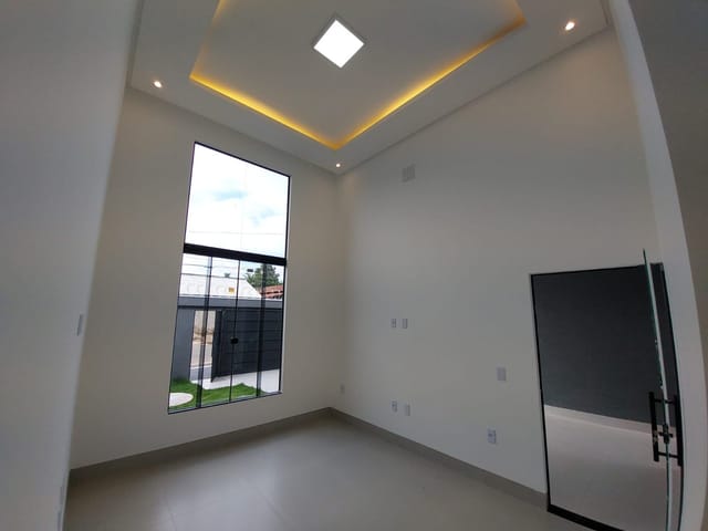 Casa com 198m² 3 quartos e 2 banheiros, à venda, no bairro Papillon Park - Complemento em Aparecida de Goiânia