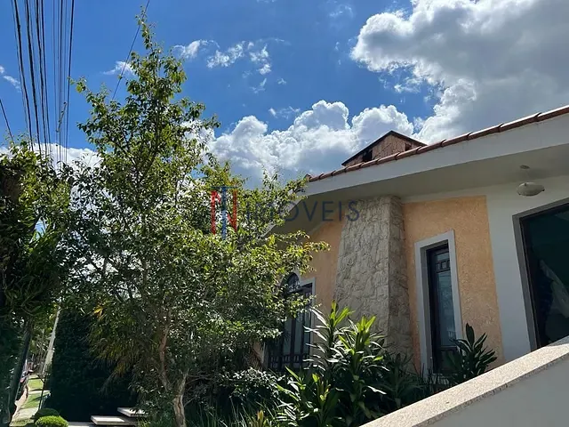 Casa com 350m² 2 quartos e 3 banheiros, à venda, no bairro Nova Gardênia em Atibaia