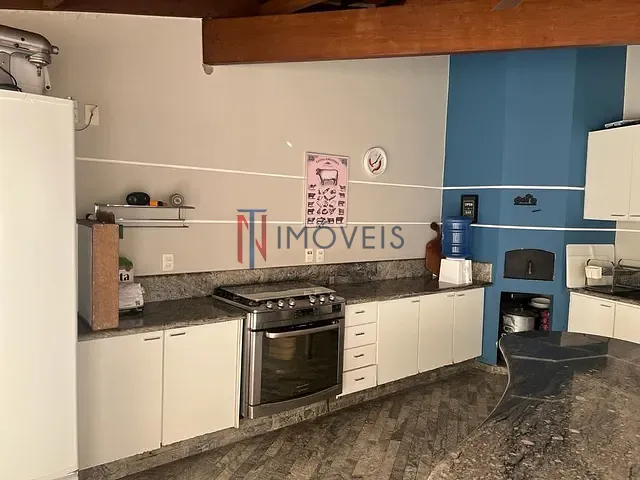 Casa com 350m² 2 quartos e 3 banheiros, à venda, no bairro Nova Gardênia em Atibaia